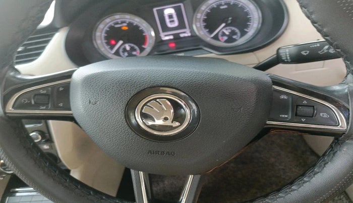 2019 Skoda Octavia 2.0 TDI CR AMBITION, Diesel, Manual, 1,28,010 km, interior