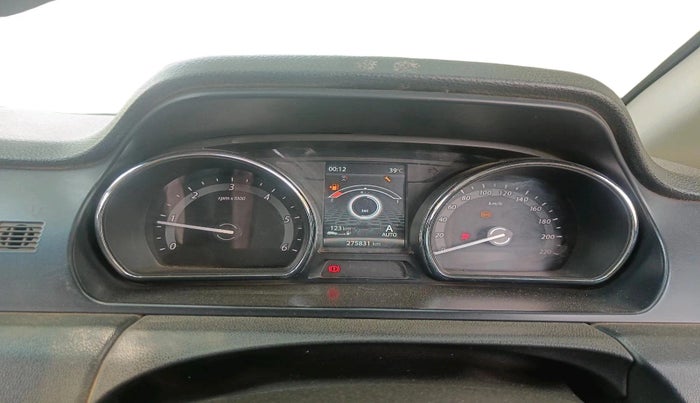 2017 Tata Hexa XM 4X2 7 STR, Diesel, Manual, 2,75,831 km, interior