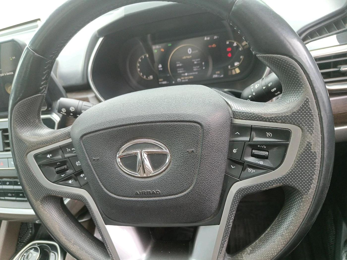2023 Tata Harrier XZ PLUS 2.0L DUAL TONE, Diesel, Manual, 1,11,800 km, interior