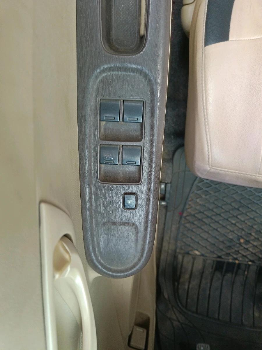 2012 Honda Brio S MT, Petrol, Manual, 1,10,365 km, interior