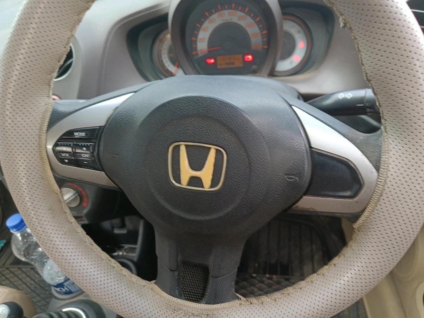 2012 Honda Brio S MT, Petrol, Manual, 1,10,365 km, interior