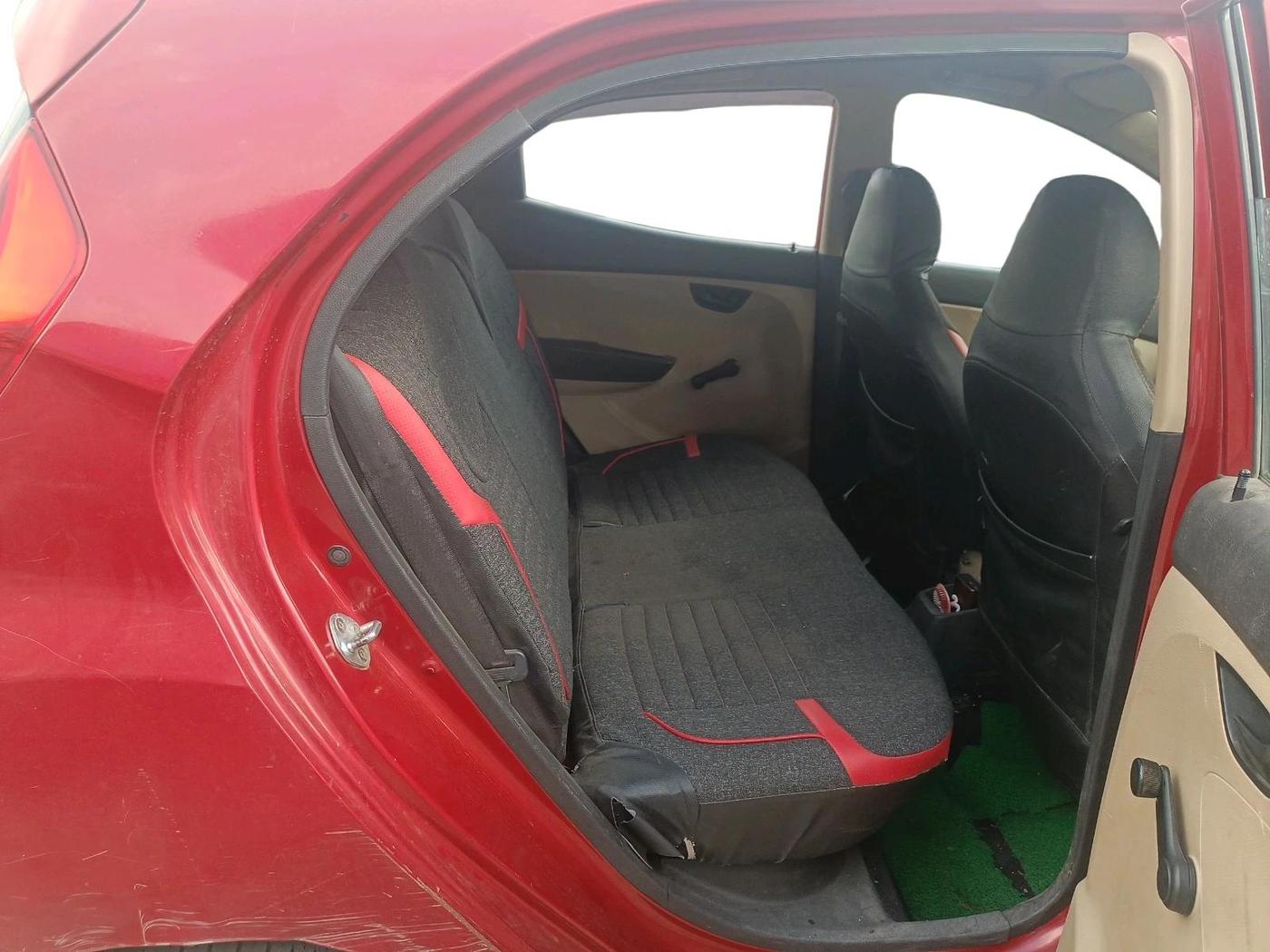 2017 Hyundai Eon MAGNA +, Petrol, Manual, 68,979 km, interior