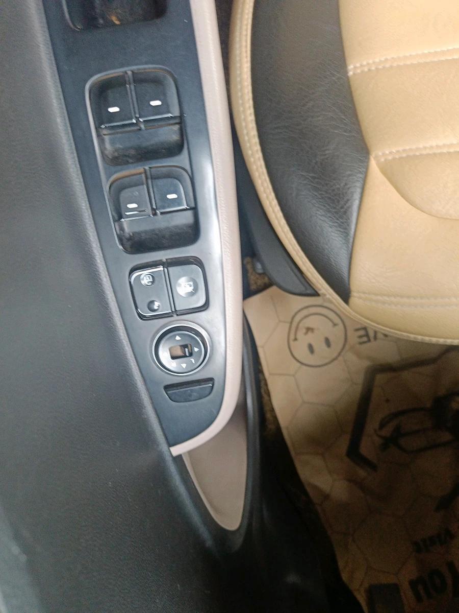2015 Hyundai Grand i10 ASTA AT 1.2 KAPPA VTVT, Petrol, Automatic, 69,498 km, interior