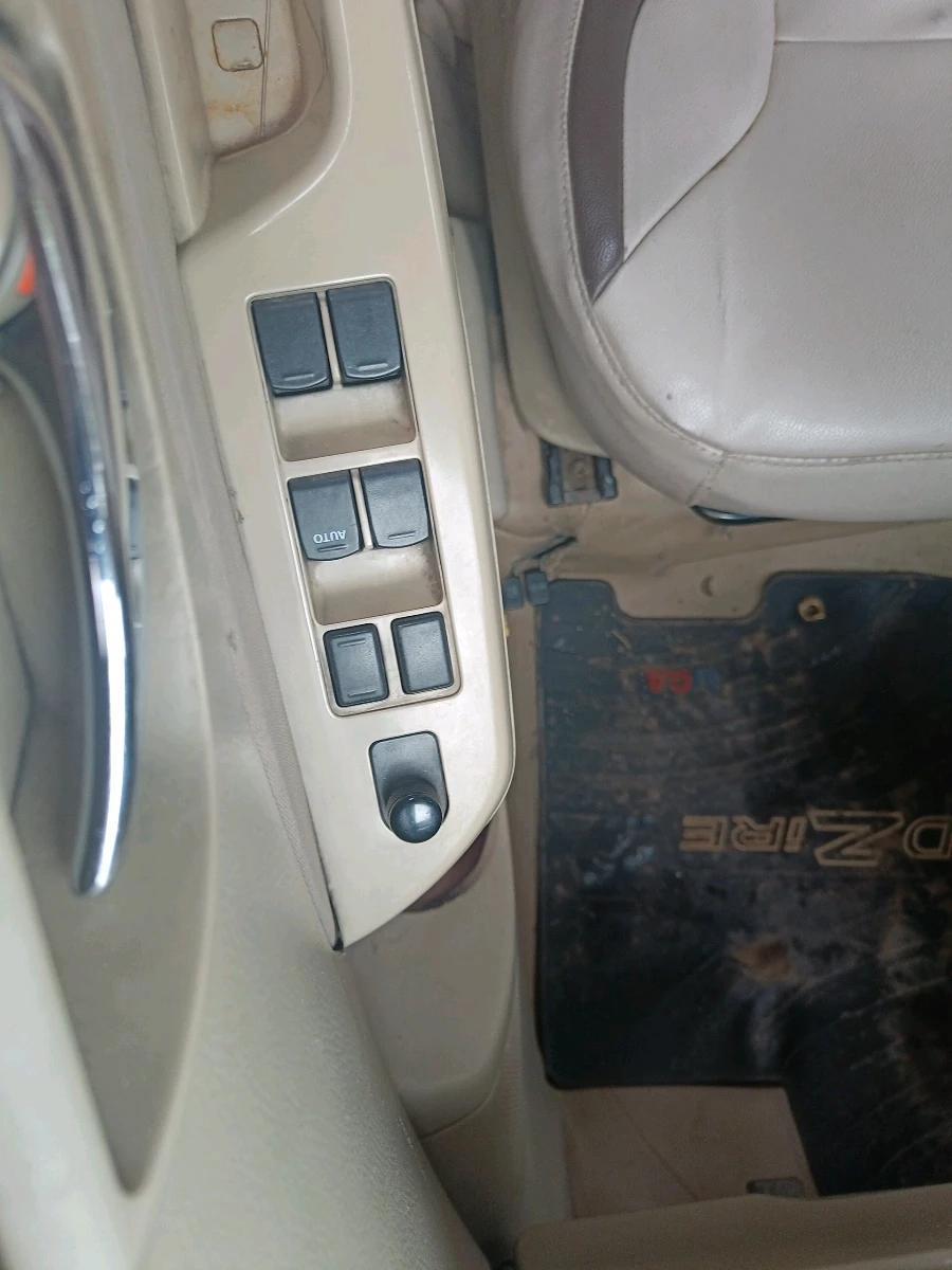 2014 Maruti Swift Dzire VDI, Diesel, Manual, 1,72,093 km, interior
