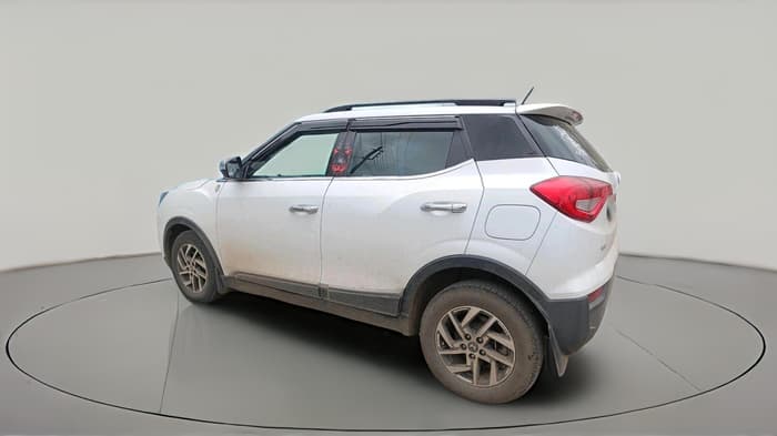 2023 Mahindra XUV300 W8 (O) 1.5 DIESEL, Diesel, Manual, 75,000 km, exterior