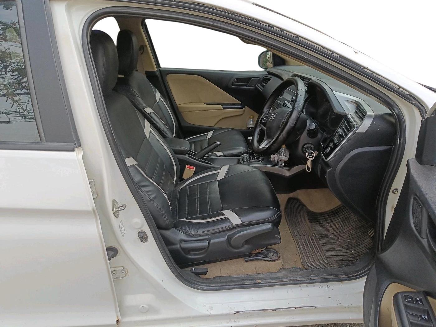 2014 Honda City 1.5L I-DTEC SV, Diesel, Manual, 1,07,655 km, interior
