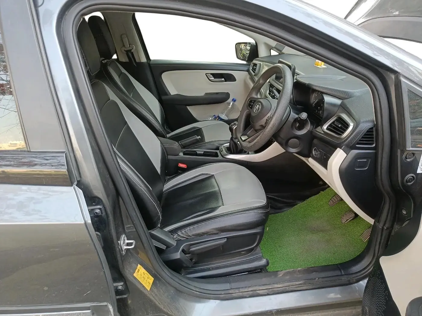 2021 Tata ALTROZ XZ PETROL, CNG, Manual, 58,573 km, interior