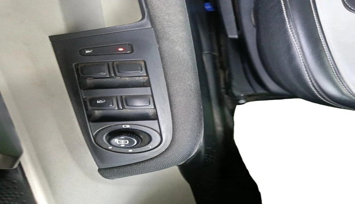 2021 Tata ALTROZ XZ PETROL, CNG, Manual, 58,573 km, interior