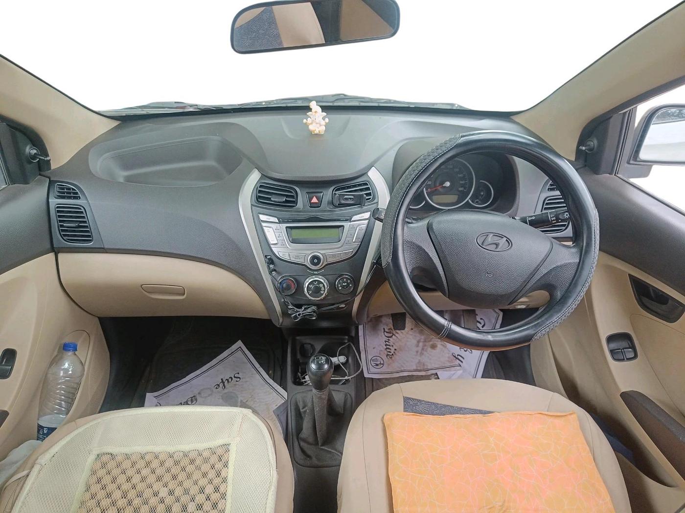 2015 Hyundai Eon MAGNA + LPG, Petrol, Manual, 79,246 km, interior