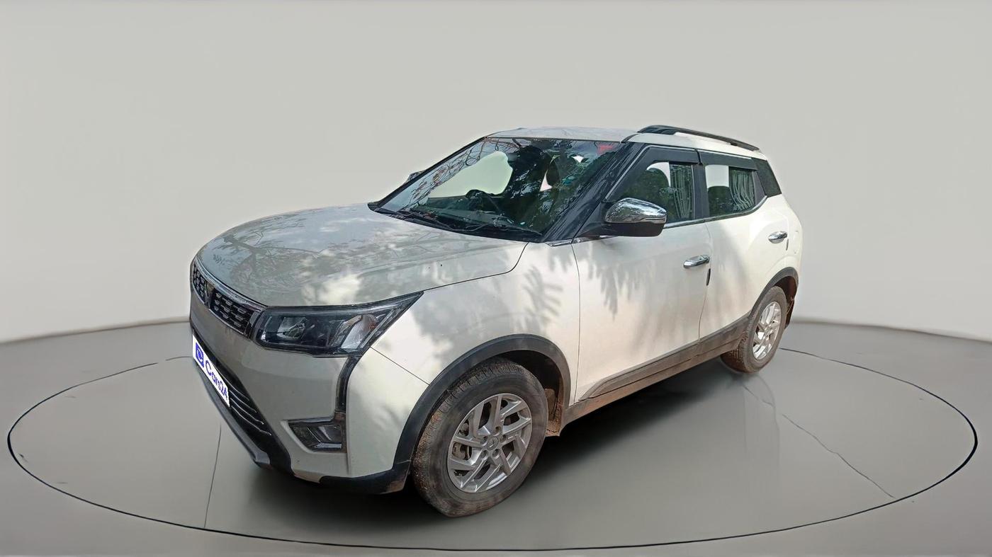 2022 Mahindra XUV300 W8 1.5 DIESEL, Diesel, Manual, 84,650 km, exterior