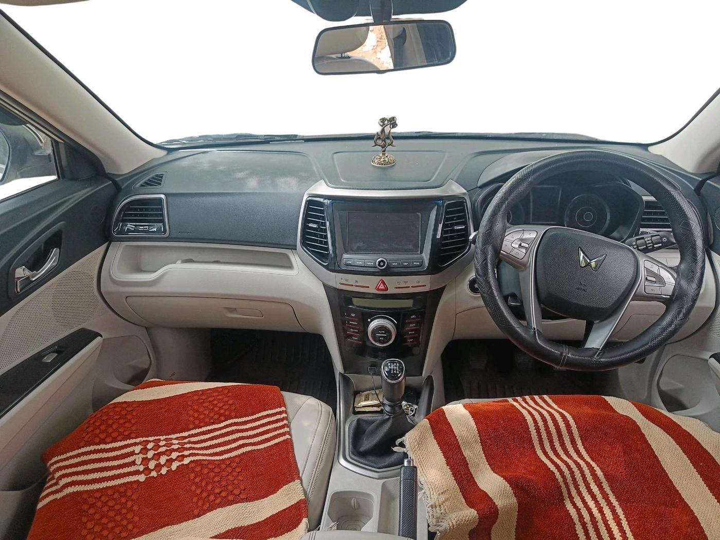 2022 Mahindra XUV300 W8 1.5 DIESEL, Diesel, Manual, 84,650 km, interior