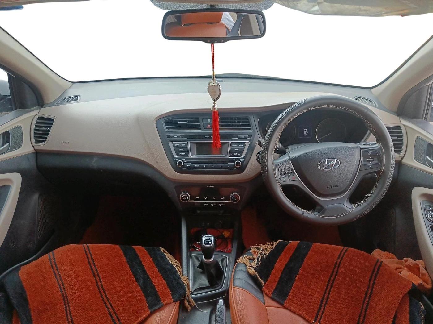 2017 Hyundai Elite i20 ASTA 1.2, Petrol, Manual, 51,583 km, interior