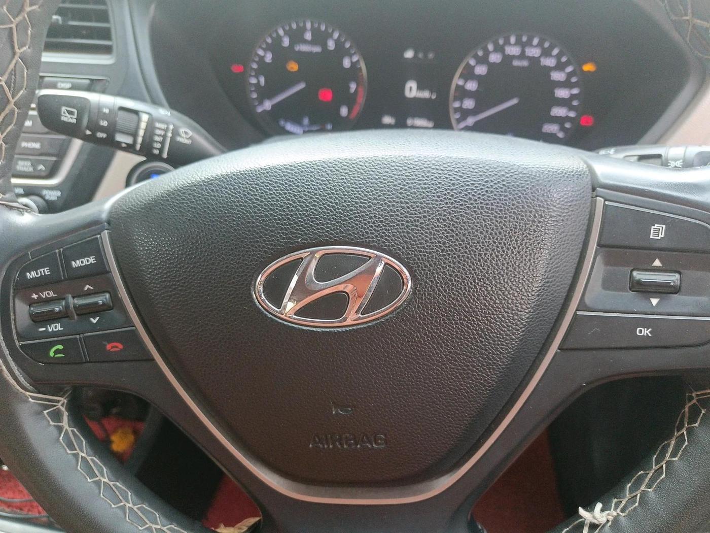 2017 Hyundai Elite i20 ASTA 1.2, Petrol, Manual, 51,583 km, interior
