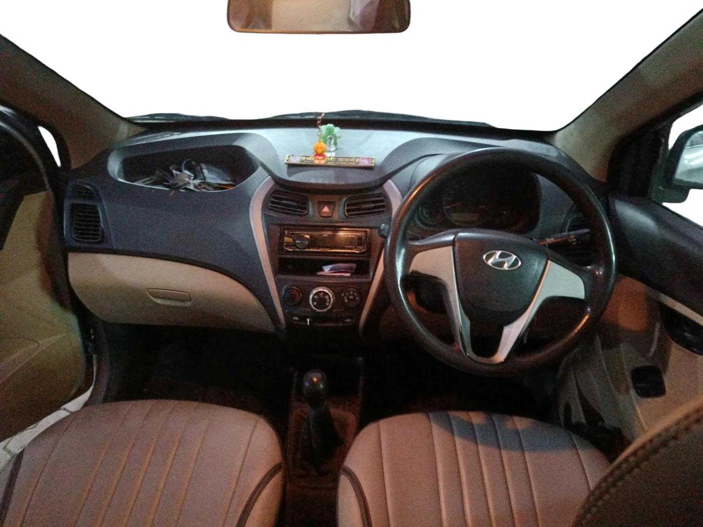 2016 Hyundai Eon ERA +, Petrol, Manual, 71,872 km, interior