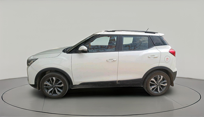 2021 Mahindra XUV300 W8 (O) 1.5 DIESEL, Diesel, Manual, 1,14,810 km, exterior