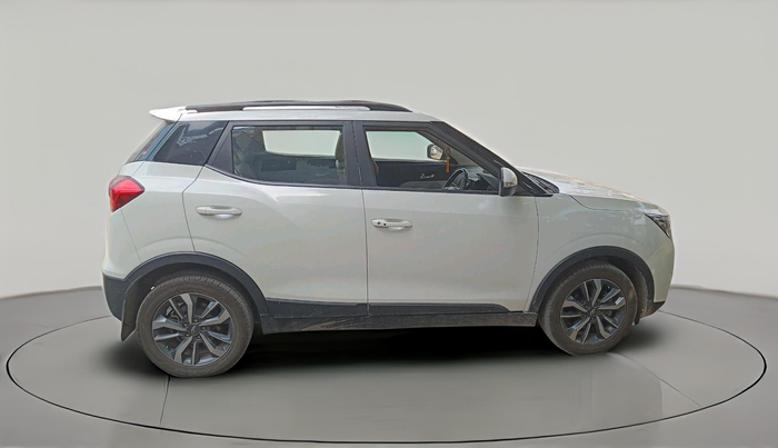 2021 Mahindra XUV300 W8 (O) 1.5 DIESEL, Diesel, Manual, 1,14,810 km, exterior