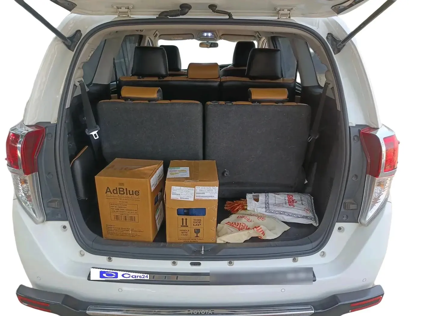 2024 Toyota Innova Crysta 2.4 VX 8STR, Diesel, Manual, 54,492 km, exterior