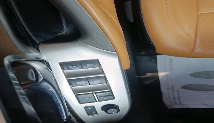 2024 Toyota Innova Crysta 2.4 VX 8STR, Diesel, Manual, 54,492 km, interior