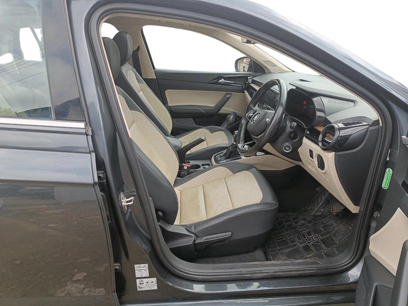 2022 Skoda SLAVIA STYLE 1.0L TSI AT, Petrol, Automatic, 58,136 km, interior