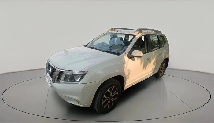 2014 Nissan Terrano XV D THP 110 PS, Diesel, Manual, 2,37,339 km, exterior