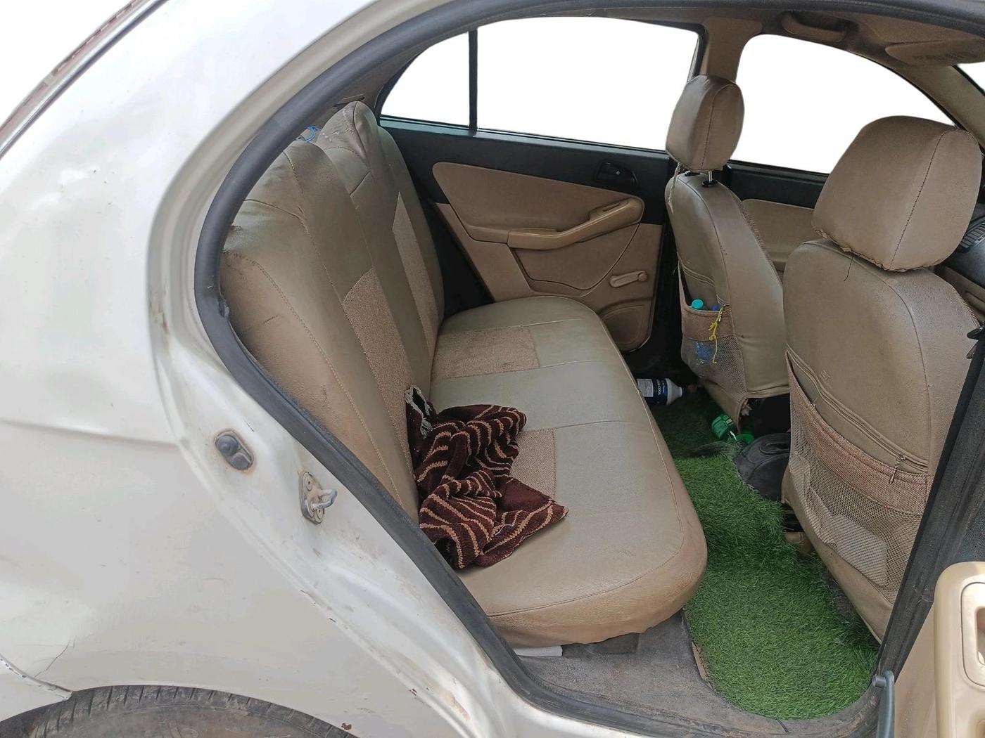 2014 Tata Indica Vista LX TDI, Diesel, Manual, 2,40,263 km, interior