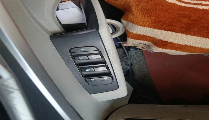 2023 KIA CARENS PREMIUM 1.5 DIESEL IMT 7 STR, Diesel, Manual, 1,09,320 km, interior