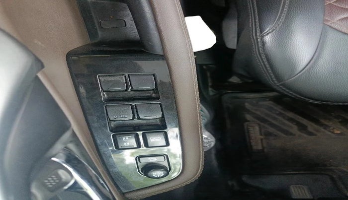 2024 Toyota URBAN CRUISER HYRYDER G HYBRID, Hybrid, Automatic, 25,614 km, interior