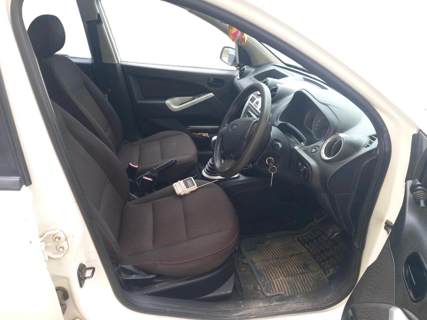 2012 Ford Figo ZXI 1.4 DIESEL, Diesel, Manual, 2,51,441 km, interior