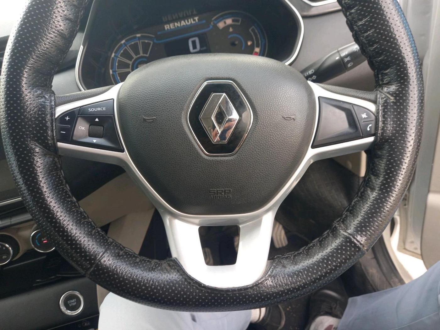 2022 Renault TRIBER RXZ, Petrol, Manual, 26,530 km, interior