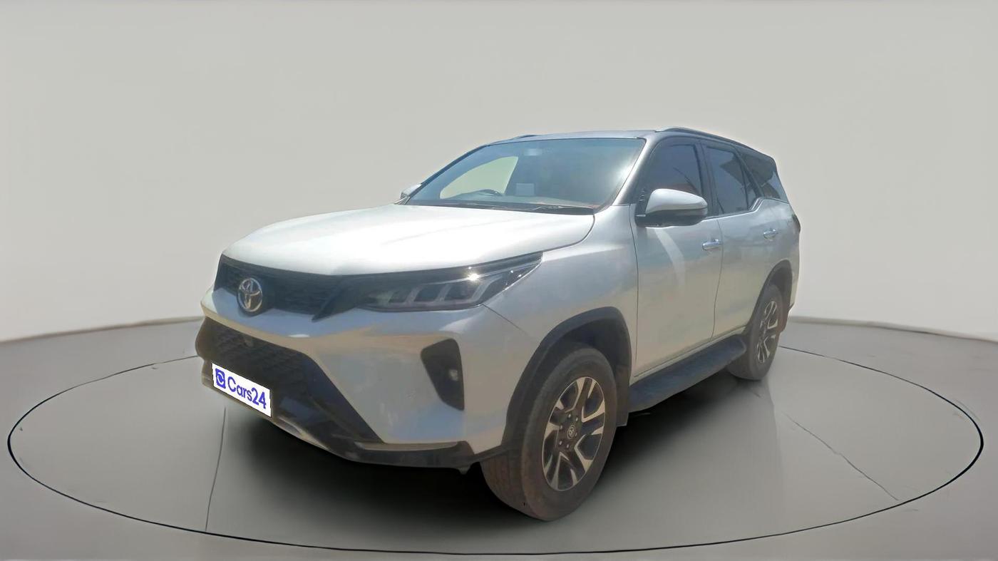 2023 Toyota Fortuner 4X2 AT 2.8 LEGENDER, Diesel, Automatic, 26,826 km, exterior