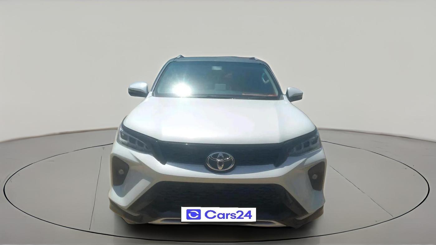 2023 Toyota Fortuner 4X2 AT 2.8 LEGENDER, Diesel, Automatic, 26,826 km, exterior