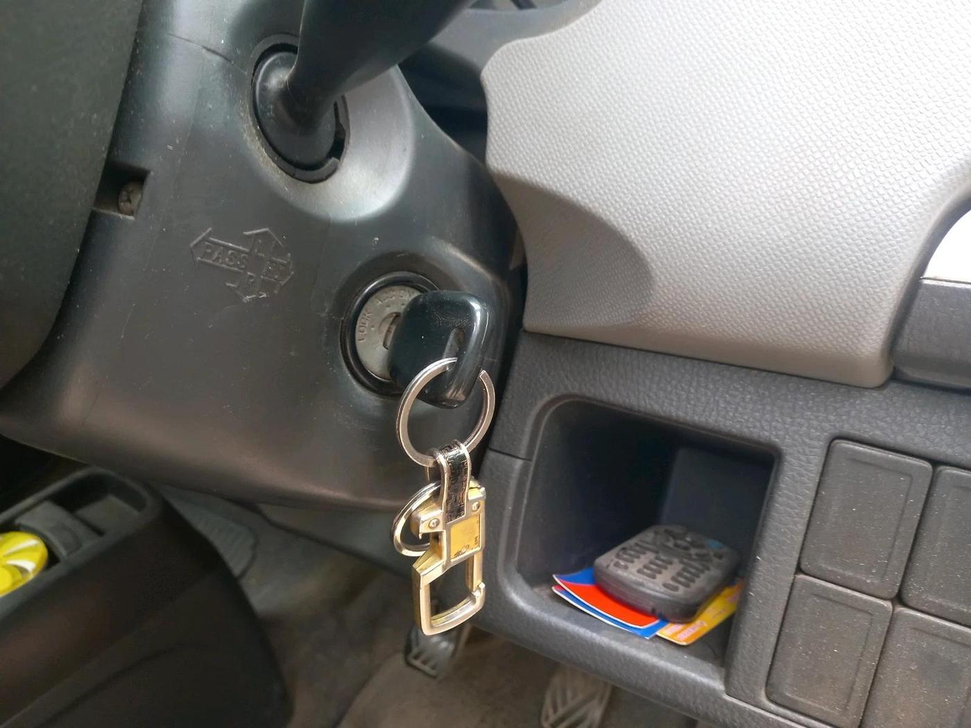 2012 Maruti Wagon R 1.0 LXI, CNG, Manual, 1,25,629 km, interior
