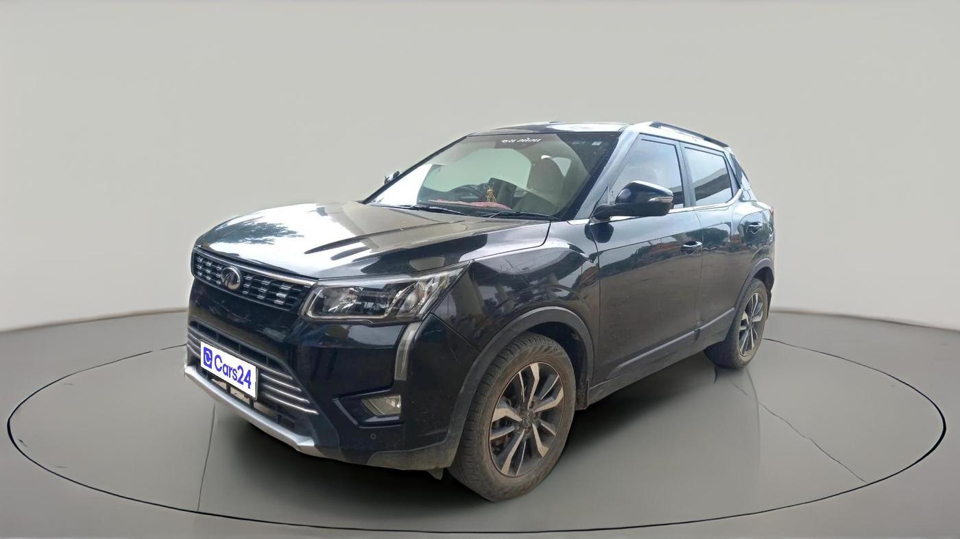 2019 Mahindra XUV300 W8 (O) 1.5 DIESEL, Diesel, Manual, 1,39,290 km, exterior