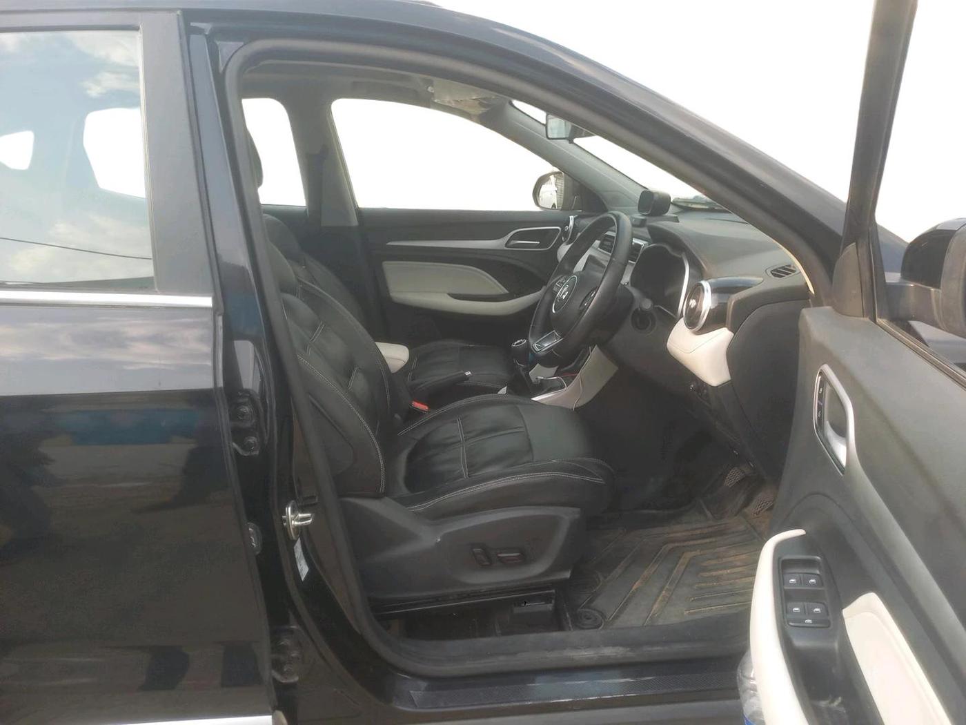 2023 MG ASTOR SHARP 1.5 MT, Petrol, Manual, 28,142 km, interior