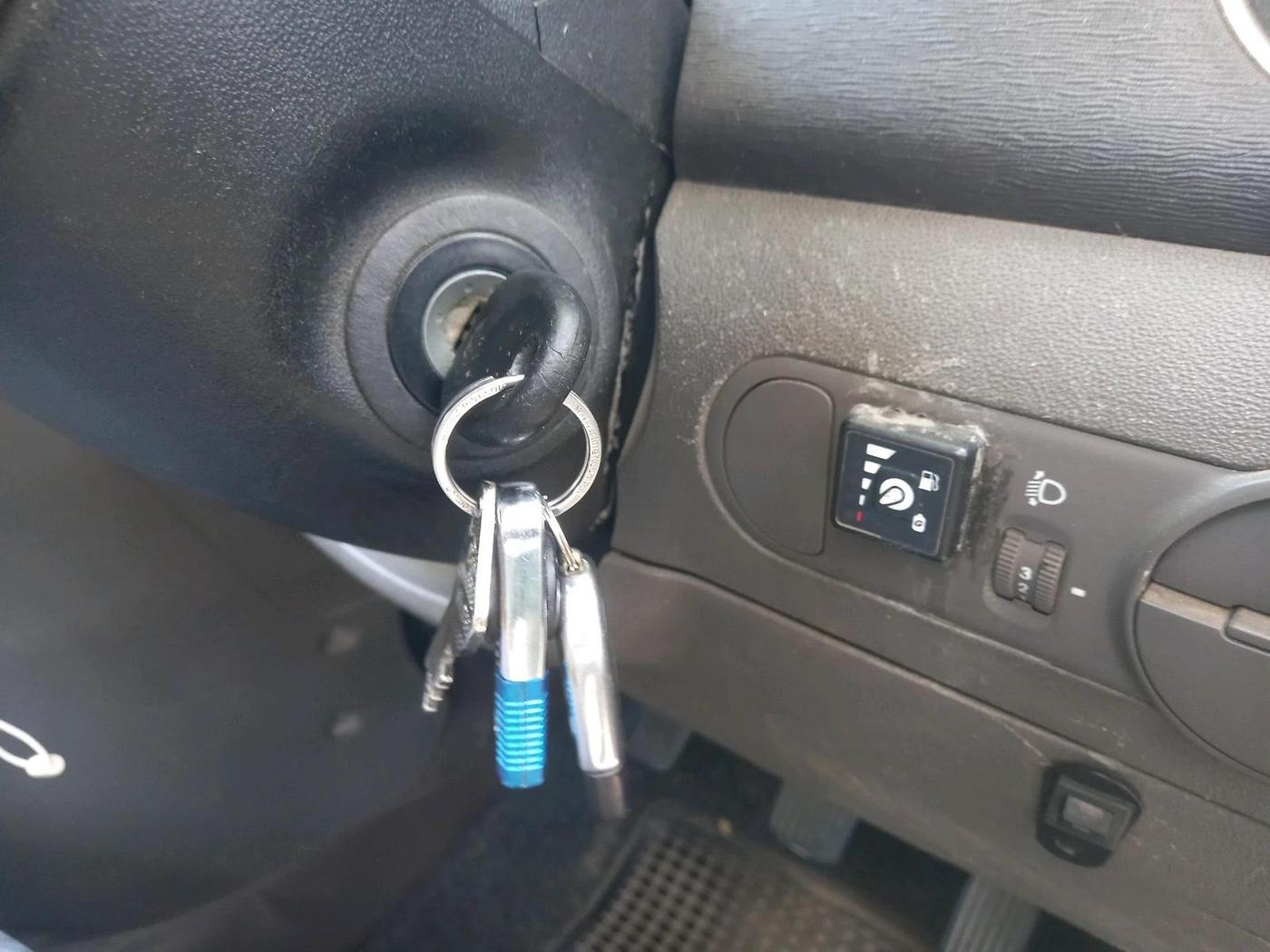 2015 Hyundai i10 MAGNA 1.1, CNG, Manual, 1,30,247 km, interior