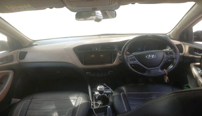 2016 Hyundai Elite i20 ASTA 1.2, CNG, Manual, 1,35,439 km, interior