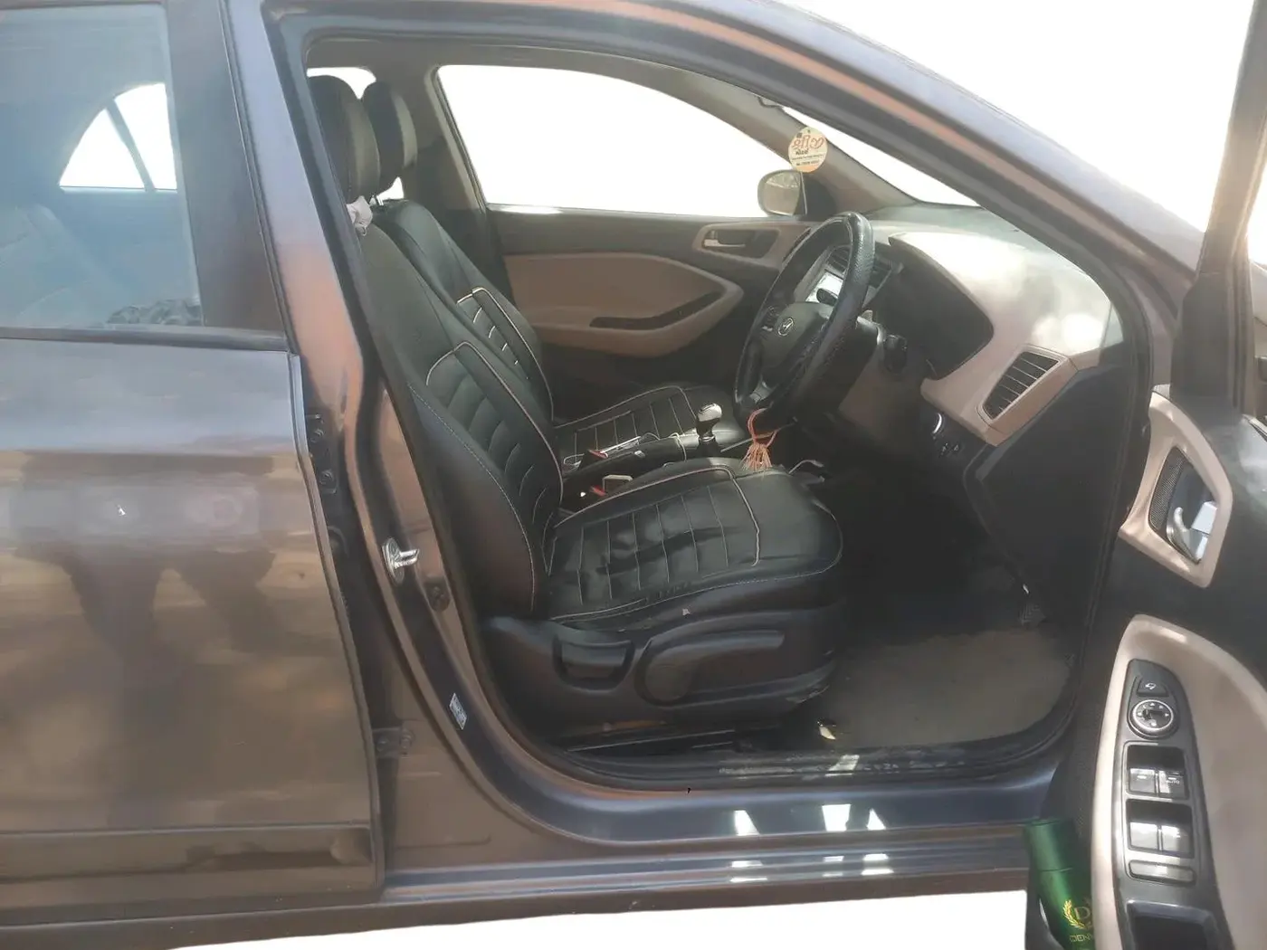 2016 Hyundai Elite i20 ASTA 1.2, CNG, Manual, 1,35,439 km, interior