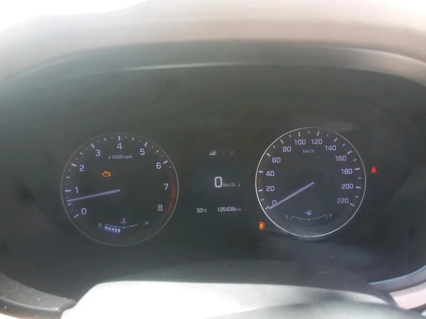 2016 Hyundai Elite i20 ASTA 1.2, CNG, Manual, 1,35,439 km, interior
