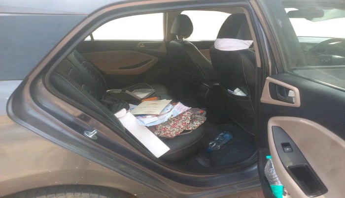 2016 Hyundai Elite i20 ASTA 1.2, CNG, Manual, 1,35,439 km, interior