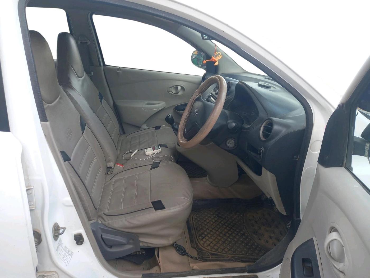 2016 Datsun Go Plus T, Petrol, Manual, 1,56,350 km, interior