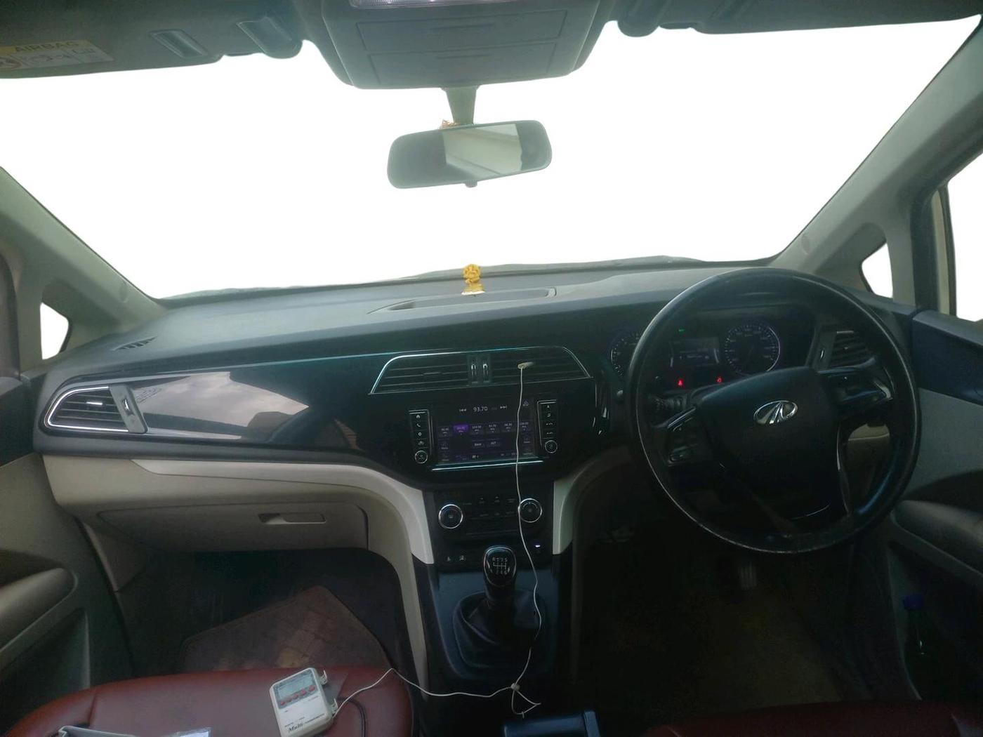 2020 Mahindra MARAZZO M 6 + 7 STR, Diesel, Manual, 2,33,453 km, interior
