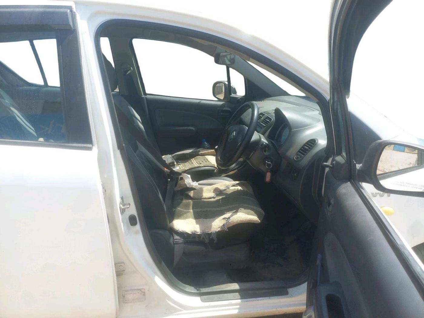 2016 Maruti Ritz LXI, CNG, Manual, 1,00,523 km, interior