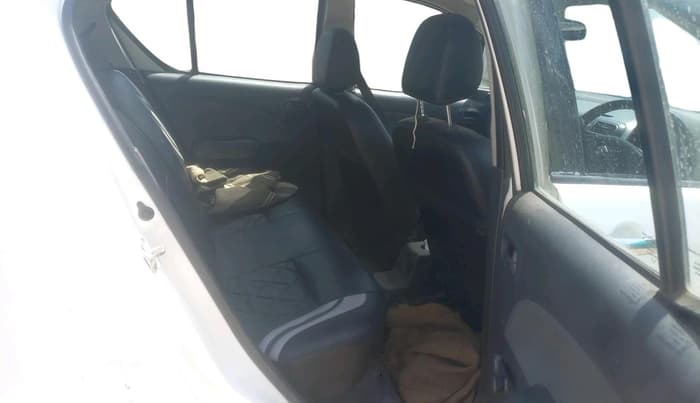2016 Maruti Ritz LXI, CNG, Manual, 1,00,523 km, interior