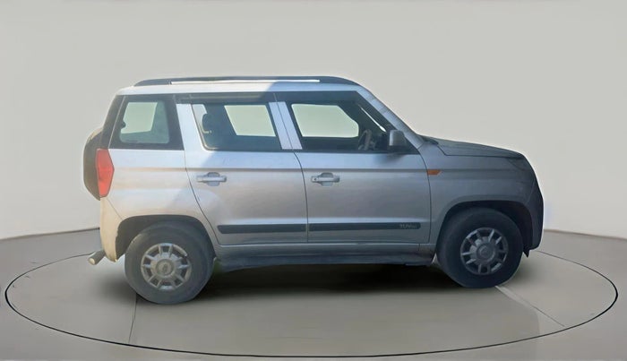 2016 Mahindra TUV300 T6 PLUS, Diesel, Manual, 1,35,399 km, exterior