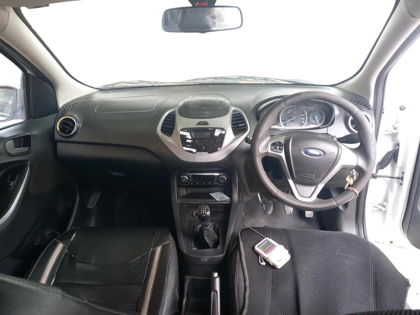 2016 Ford New Figo TITANIUM1.5 DIESEL, Diesel, Manual, 1,16,907 km, interior