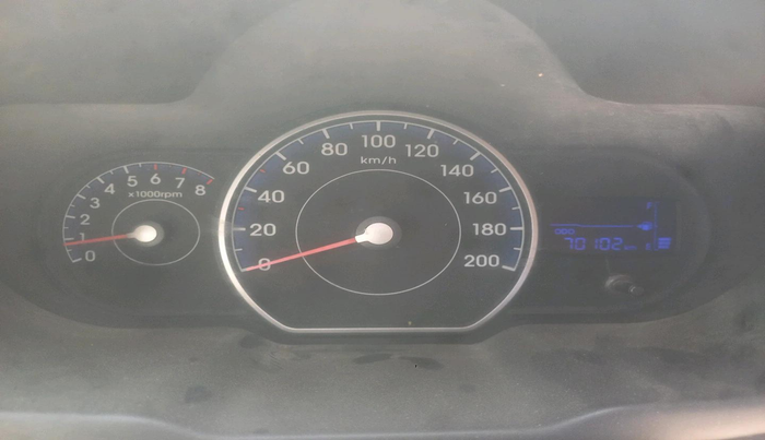 2013 Hyundai i10 MAGNA 1.1, CNG, Manual, 70,102 km, interior