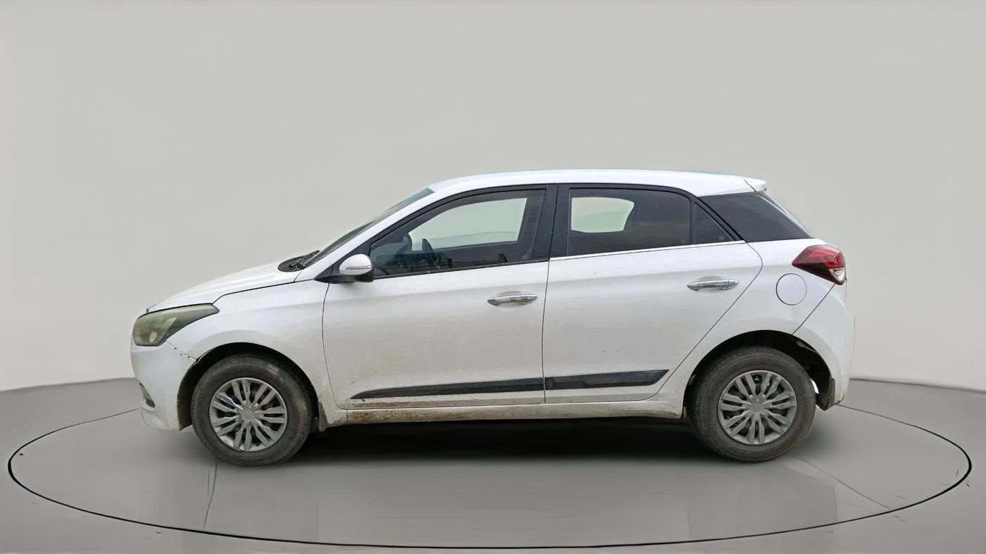 2015 Hyundai Elite i20 SPORTZ 1.4 CRDI, Diesel, Manual, 1,56,442 km, exterior