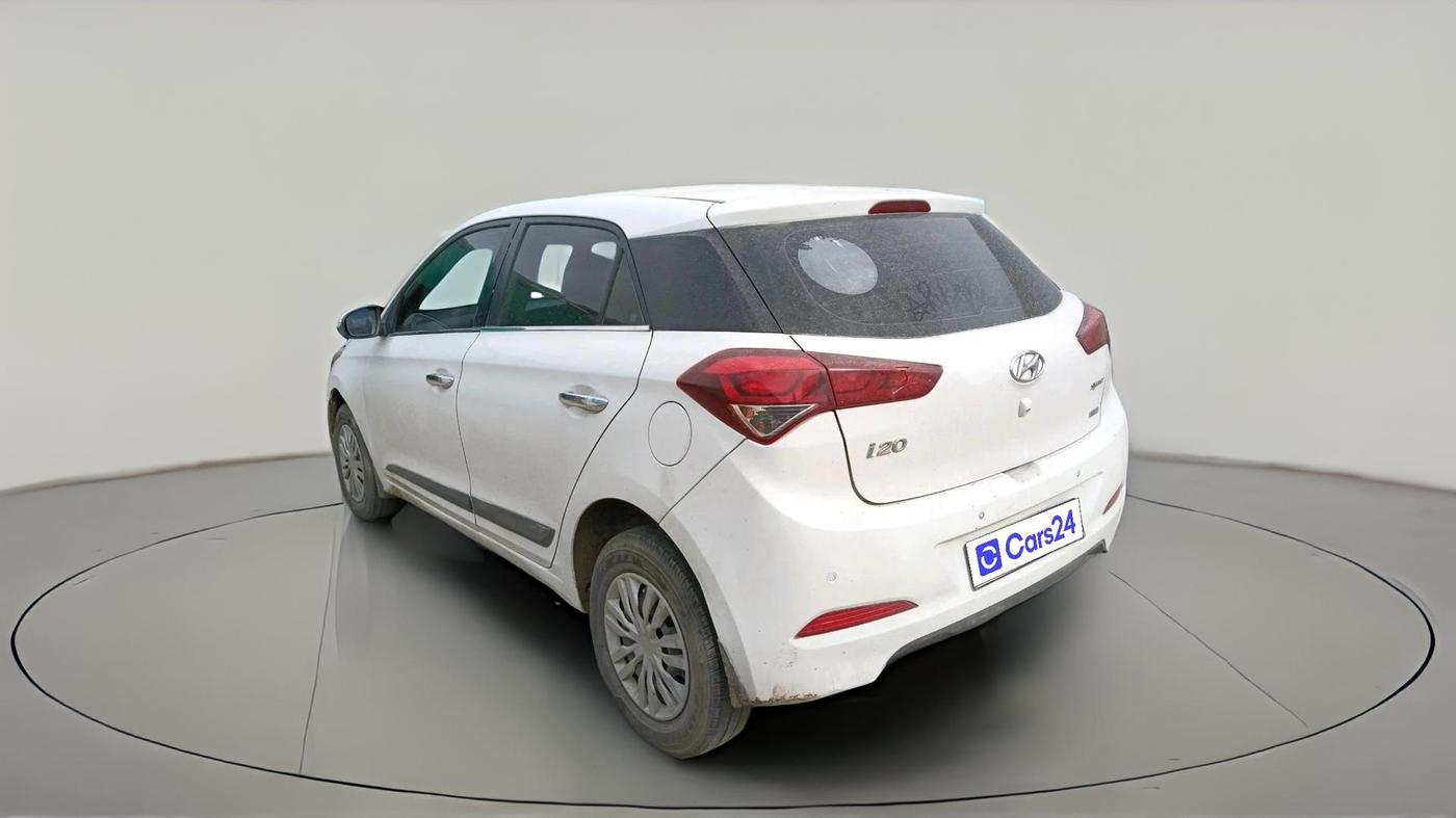 2015 Hyundai Elite i20 SPORTZ 1.4 CRDI, Diesel, Manual, 1,56,442 km, exterior