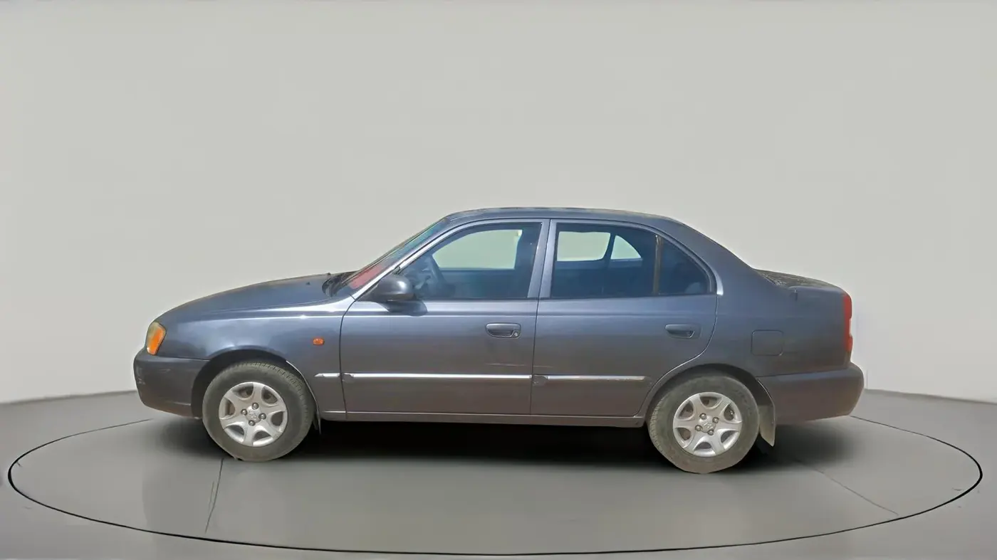 2011 Hyundai Accent GLE, CNG, Manual, 49,476 km, exterior