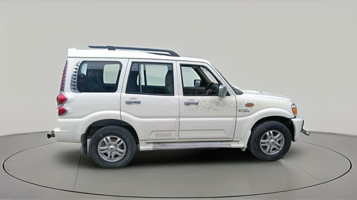 2012 Mahindra Scorpio VLX 2WD AIRBAG, Diesel, Manual, 1,40,771 km, exterior